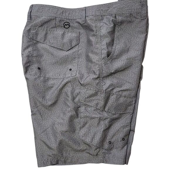 Magellan Shorts Water Repellent Size 42 Gray Color Lightweight Cargo Shorts - Picture 3 of 10